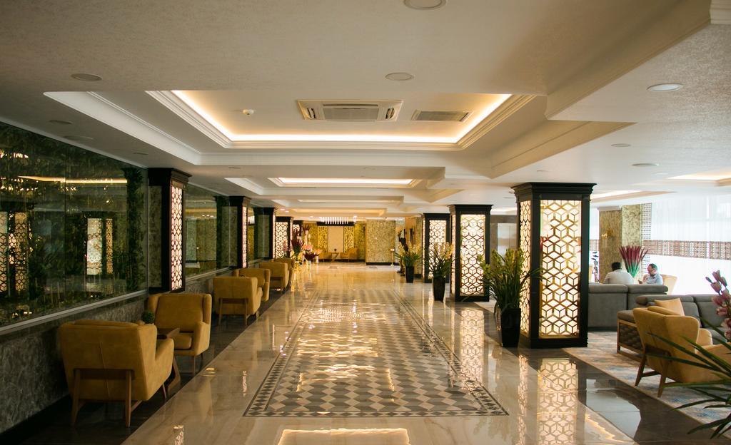 Отель Wyndham Баку Экстерьер фото