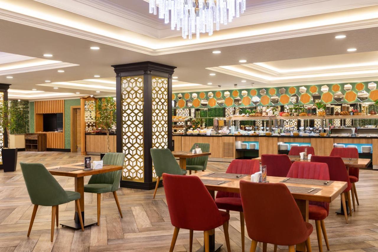 Отель Wyndham Баку Экстерьер фото